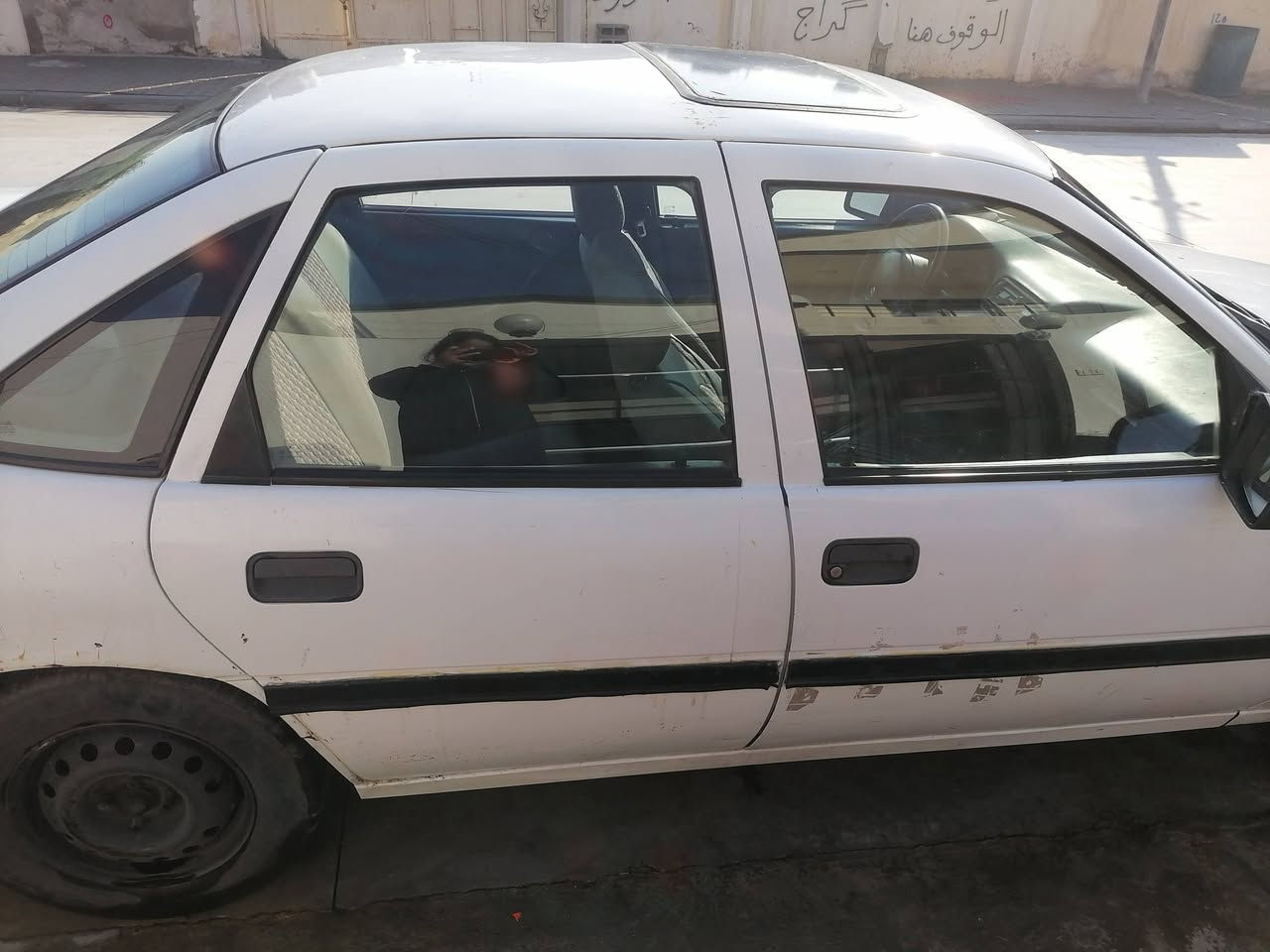 اوبل فكترا باسمي سعر 40وبيها مجال رقم ***********
