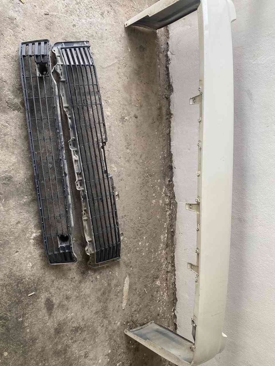 دعاميه هايسه ام بوز خلفيه سوده ومصبوغه بيضه وشباج مال دعاميه اماميه/ابلوجكتورات وتلبيسات مال هايسه ام بوز البيع 
اقباقه مال دعاميه المامي هم موجودات البيع 
 *********** عنوان بغداد الراشديه
