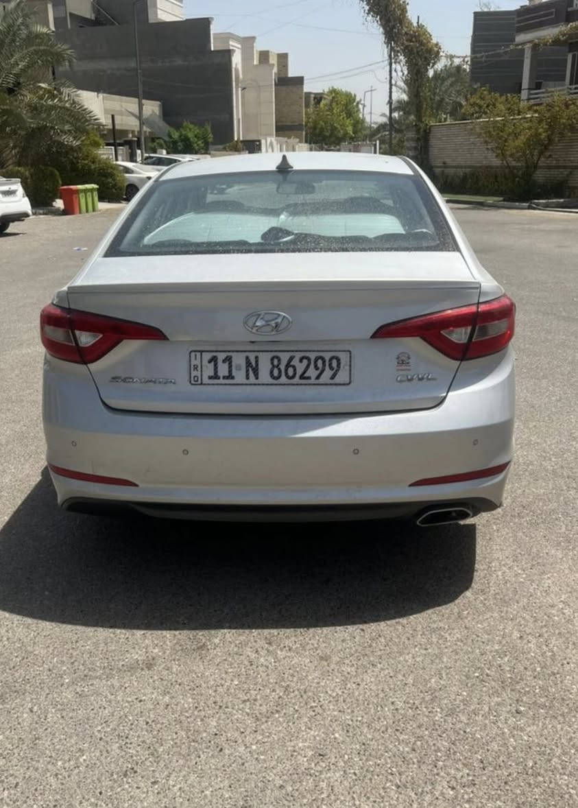 بانزين اصلي استيراد ع ايدي
مال بيت السيارة بدون حادث بدون صبغ 
بيها بارد بالصندوك موجودة الصورة نزلتها بالمنشور 
نص فول سويج شخاطة كشنات جلد كشن السايق كهرباء 
تدفئة كشنات
كشنات جلد كريمي بس اني مغلفهن  
تبريد قطعتين 
حساسات خلفية 
كامرة خلفية 
شاشة
شاشة اعطال  
لد نهادي 
ويل 16 
ماشية 75 KM حقيقي
مكينة حجم 2.0  نوع  CVVL  
مابيها اي نقص السيارة ربع متصرف عليها وجاهزة لاخر حباية  فقط تحتاج بولش لان السيارة تجودر 
السعر اتصل ع واتس 
***********
