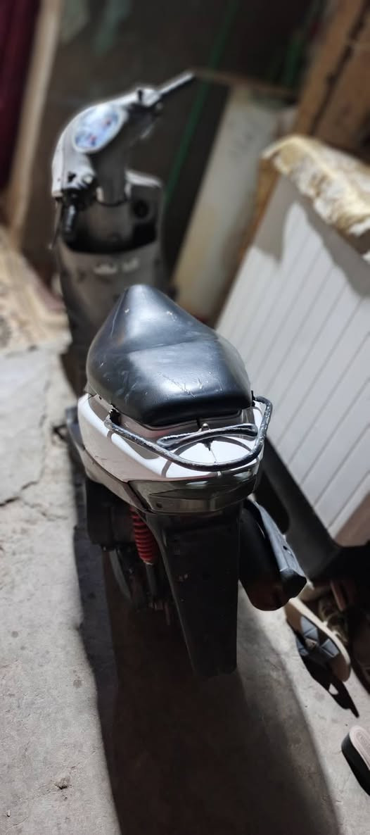 سلام عليكم دراجه منغولي نضيفه الله شاهد هاذا رقمي ***********
