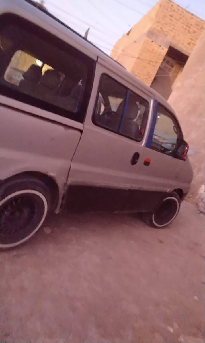 السلام عليكم سيارة للبيع  سعر 30 رقم السيارة ذي قار الماني  العنوان الناصريه رقم الهاتف‏‪0780 784 4848‬‏‏
مديل 2001 اني مكلف بلنشر وكله تريد مداور
