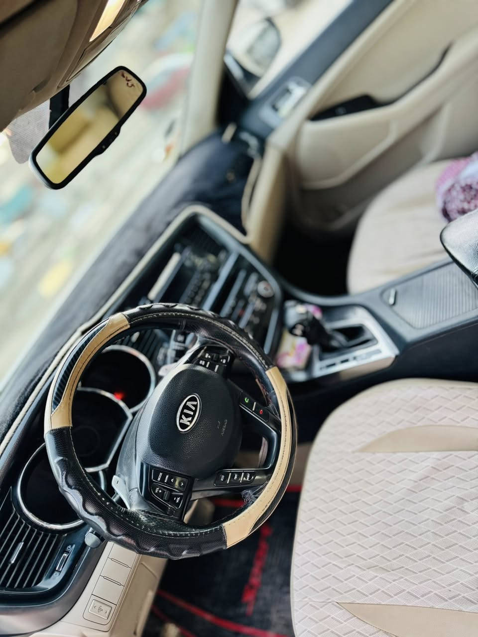 السلام عليكم
كيا اوبتيما موديل ٢٠١٢
 فول مواصفات، بصمه، بانوراما، مكفولة من صبغ، من تبديل، من حادث 
بيها ملاحظات بسيطه 
السياره بإسمي، رقم بغداد 
السعر/ ١٢٨
عنواني/ حله شارع ٨٠ 
رقم/ ***********
***********
