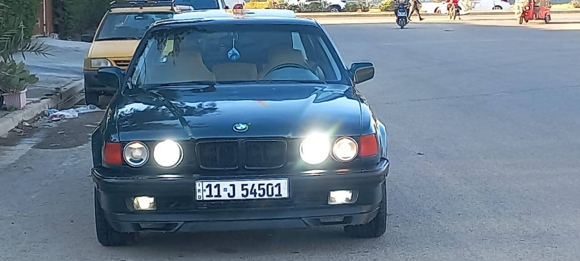 بي ام 744 موديل 93 رقم بغداد وهزه جديده اضافه الى شاشه وكامره هوك بلاد لون زيتوني باسمي مكانه بغداد استفسار ***********
