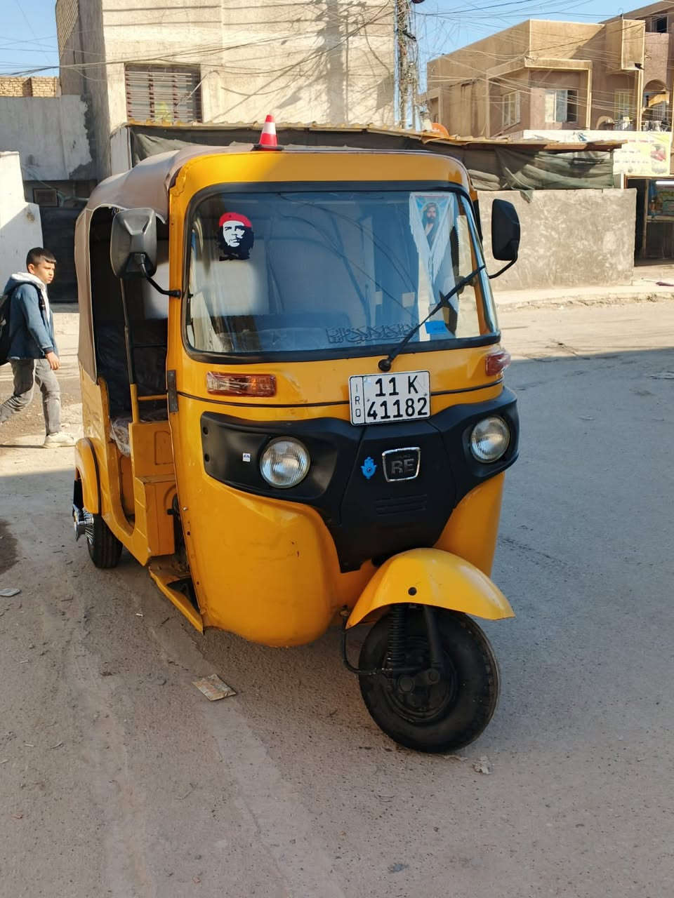 السلام عليكم تكتك باجاج للبيع موديل 2019 نضافه فول بيها بس دوسات معمره التكتك ربع مينصرف عليها وبالعافيه على المشتري جاهزه من كل النواحي مكاني بغداد البياع الشرطه الخامسه السعر 6200 وبيها مجال رقمي ***********
