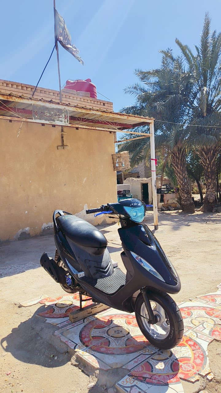 سلام عليكم دراجه ماكس عدله دراجه جاهزه كهرباء كله شغاله نكره سلف مكينه ما مفتوح لا تدخن ولا تنقص وتخبل كلشي ما نقصه سعر ٧٠٠وبيه مجال مكاني البصره قضاء القرنه ‭٠٧٨٧ ١٧٠ ٧٠٥٩‬

