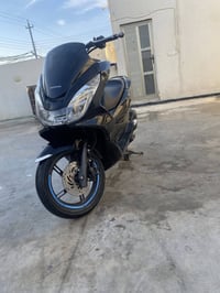 PCX جيل ثاني ياباني مكفوله مكينه بلادي خرسه بس لكفر يرادله ملاحضات بسي...