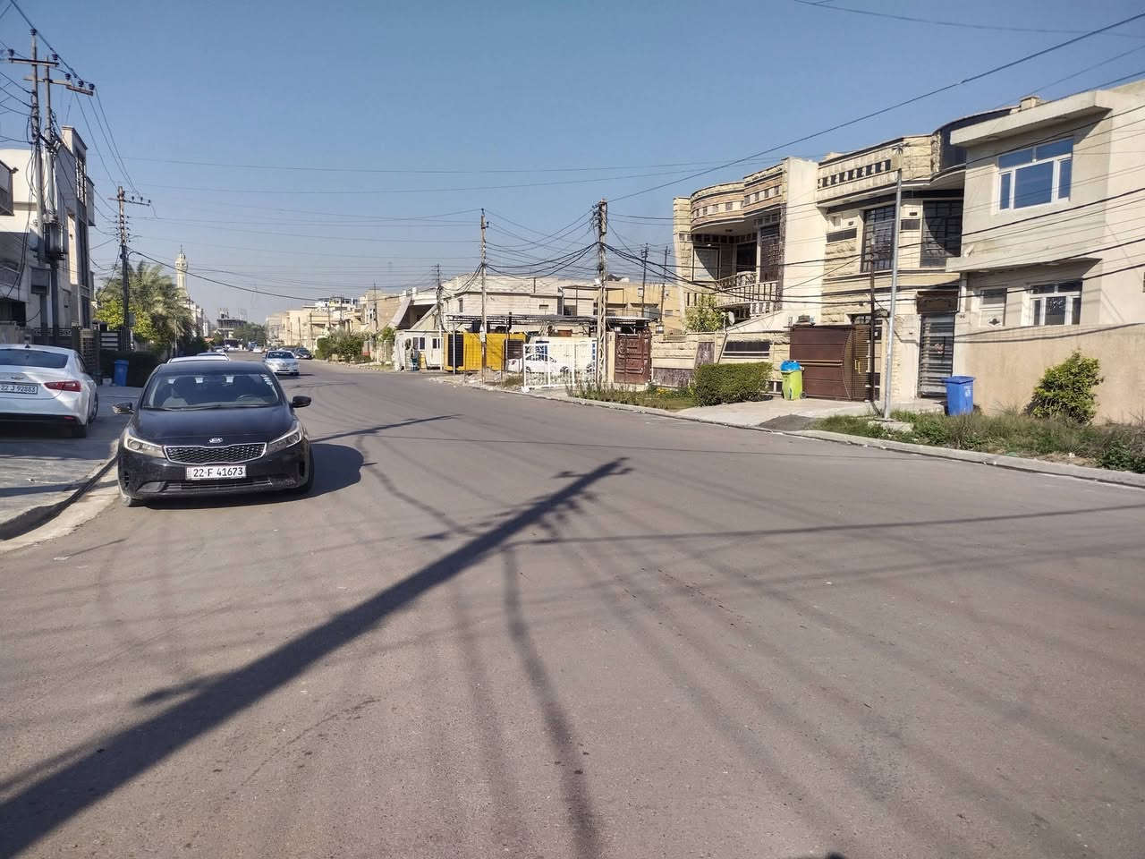 للبيع /
دار كلاسك 340 م واجهة 20 م ركن
(يعتبر قطعة ارض) يعتبر تجاري وسكني

موقع مميز جدا وعلى شارع عرضه 20 م
وبارقى مربعات السيدية مربع التصنيع وقريب جدا على الشارع التجاري وشارع العلوة خدمات كاملة وتبليط نهاية عام 2024 
ممكن بيع العقار كامل او نصف المساحة 
170 م واجهة 10 م والدار خالي غير مشغول والتفاوض مع صاحب العقار 
حصرا"
للاستفسار 

*********** واتس 
غير متواجد على الفيس
الاتصال او المراسلة على الواتس اب
