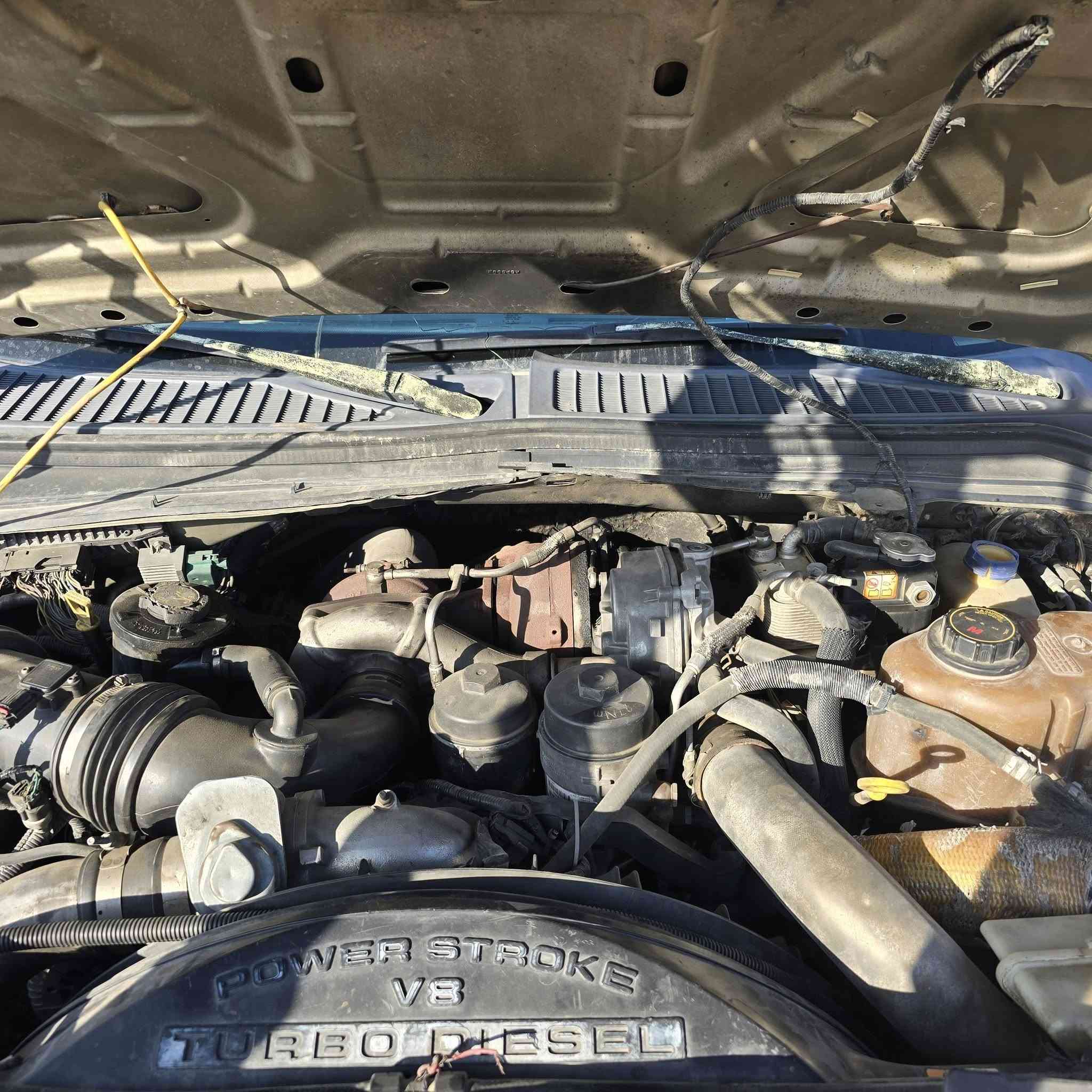 سلام عليكم فورد F350 ديوتي كاز V8 موديل 2009 سيارة حلوة وشرط التحويل رقم أربيل سنوية لل2026 السعر 105 وبيهة مجال قليل   ***********
