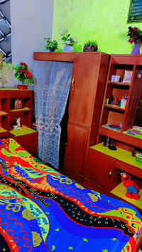 أثاث غرفة نوم • للبيع