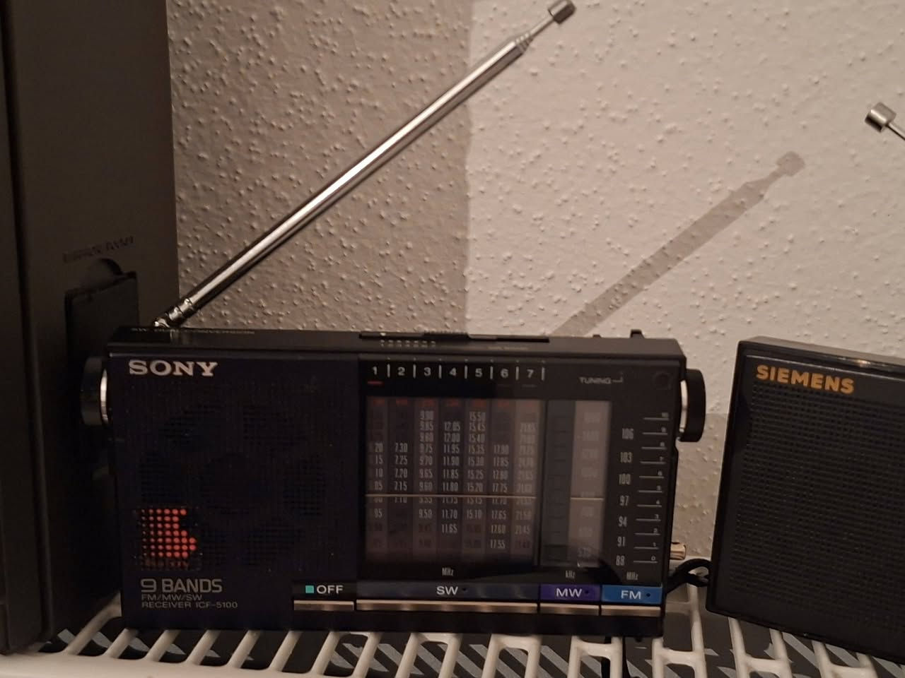 9 موجات من سوني و سيمينس
التوصيل داخل العراق حصرا 
والاستفسار عالخاص.


**إذا كنت صاحب هذا الإعلان وتريد حذفه لأي سبب، رجاءا أرسل رسالة إلى الدعم الفني**