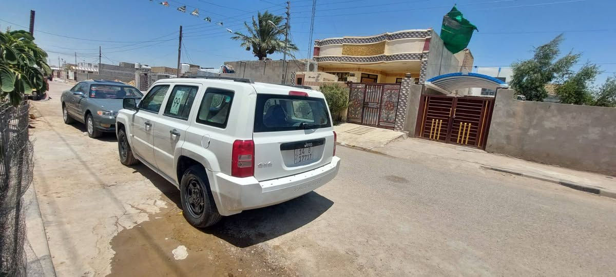 جيب باتريوت موديل 2008
مكينه وكير 2400جاهزات 
تبريد ثلج 
تخم تاير 
أرقام وسنويه انكليزي
مكاني العمارة كميت 
جاهز         مراوس         مراوس 
***********
