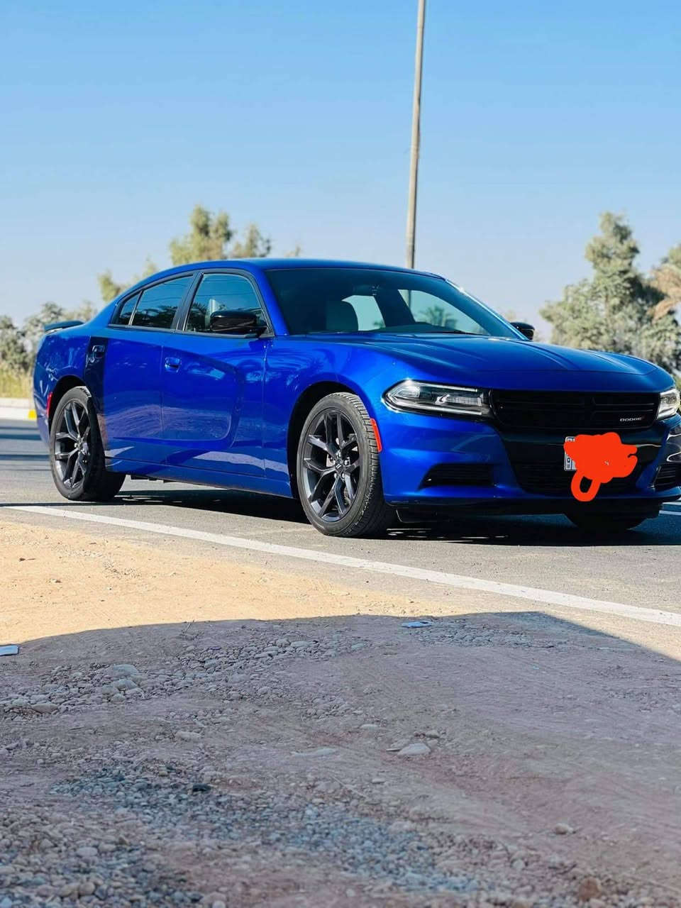 جارجر للبيع موديل  2021ماشيه 43الف زيرو مكينه 3600رقم بغداد بأسمي حادثه جنطه فقط بدون دواخل ارباك سليم السعر 230وبيه مجال حك الجيه مكاني حله شراي يتصل ***********بيع فقط بدون مراوس
