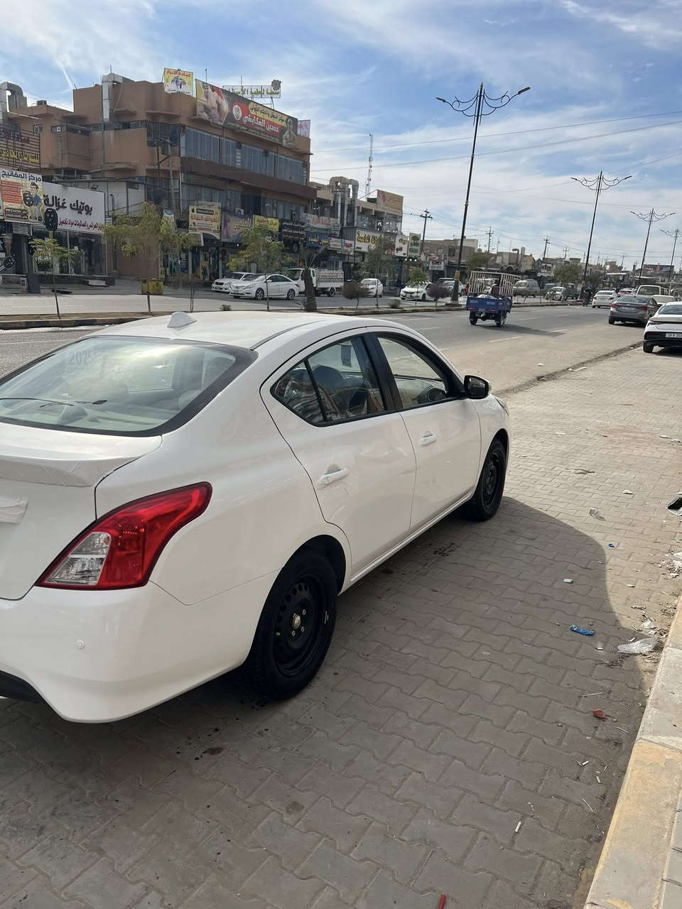 للبيع صني موديل 2025اربيل بأسم شركه كفاله عامه ابيع ع الفحص جديده ماشيه 17 الف فول مواصفات داخل بيجي سعر ((121 ))مكان النجف اتصال 📞 فقط***********
