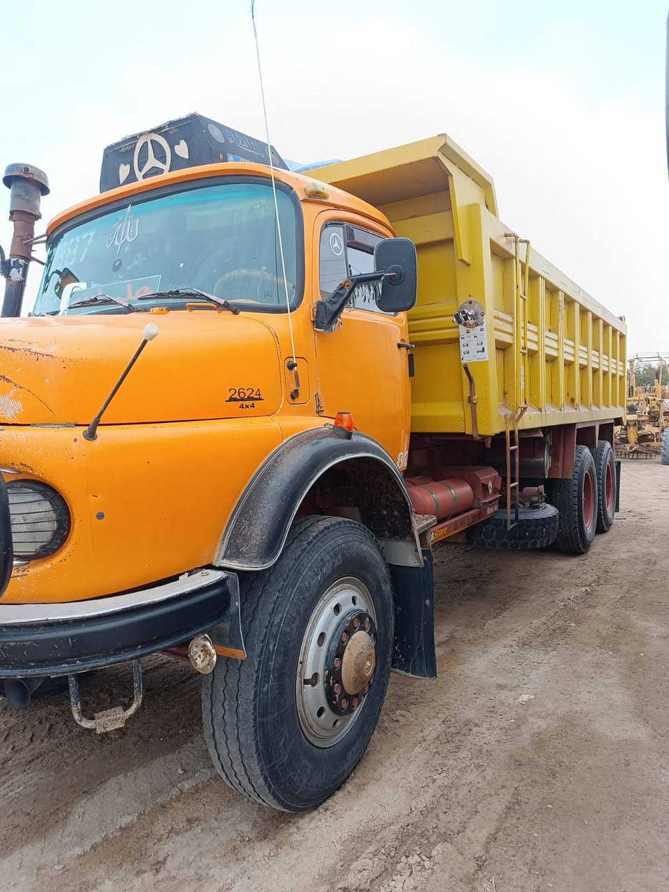 السلام عليكم
للبيع سكس علم اقجم او مراوس افيكو فالفو عقرب تسعينات والباقي نقداً

موديل 81 رقم انبار الماني تحويل 

محرك 55 عادي مكفول 

كير 111 مكفول 

مجموعه جي أف مكفولة 

قماره مصبوقه بس خارج ونضيفه

بدي لف نضيف

تاير جديد 

السعر 60 وبيه مجال للشراي 

معرض العراق لبيع السيارات والآليات الثقيلة 

الانبار ـ الفلوجه معارض الخط السريع 

***********
