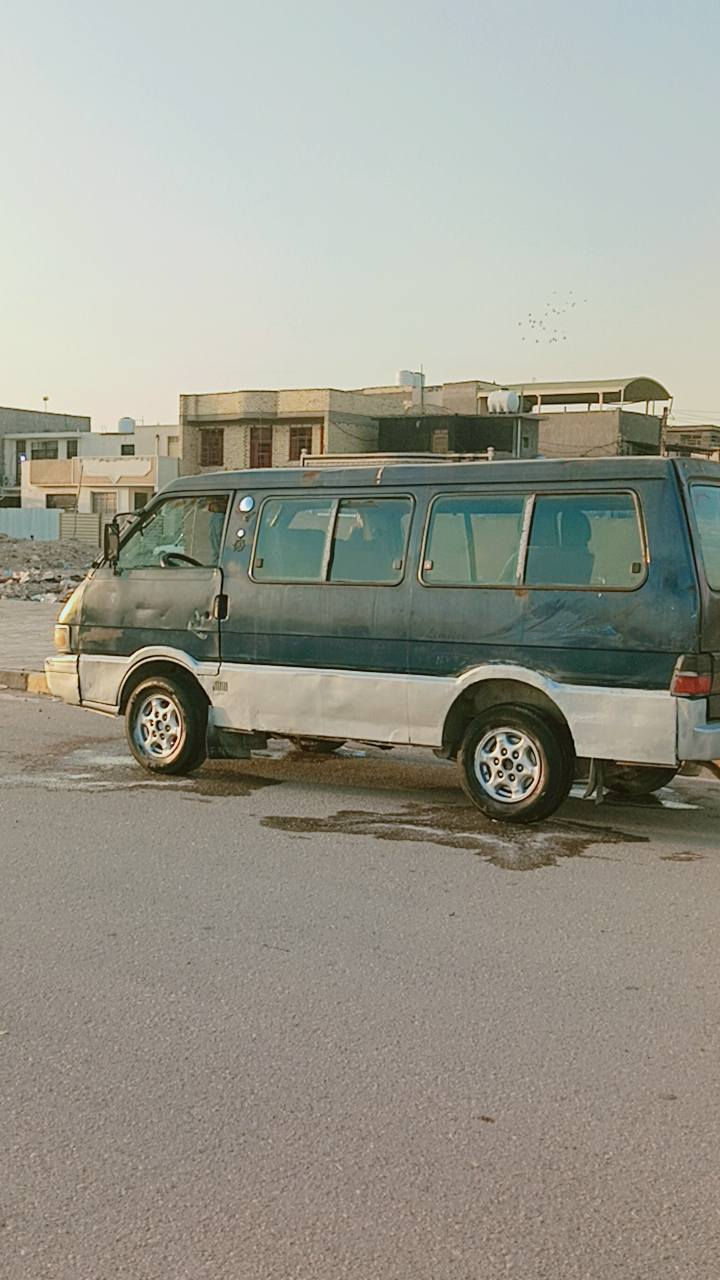 السلام عليكم كيه بسه موديل 95السياره بلاديه  تاير  نضاف باتري جديد سلف داينمو جدد السياره خير من الله عليه هيه 450 سعرة 19بيه مجال  مكان السياره بغداد محموديه  رقم *********** /***********
