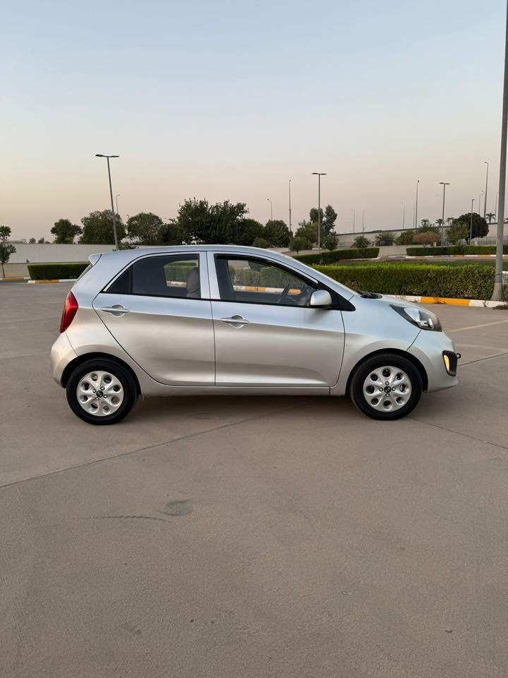 للبيع
بيكانتو ٢٠١٢….
سبغ عام ، هيكل و داخلي كلش نضيف
القطعات كله بلادي شركي
كشن + شاشة
سنوي وهزة جديد

للاستفسار
***********
