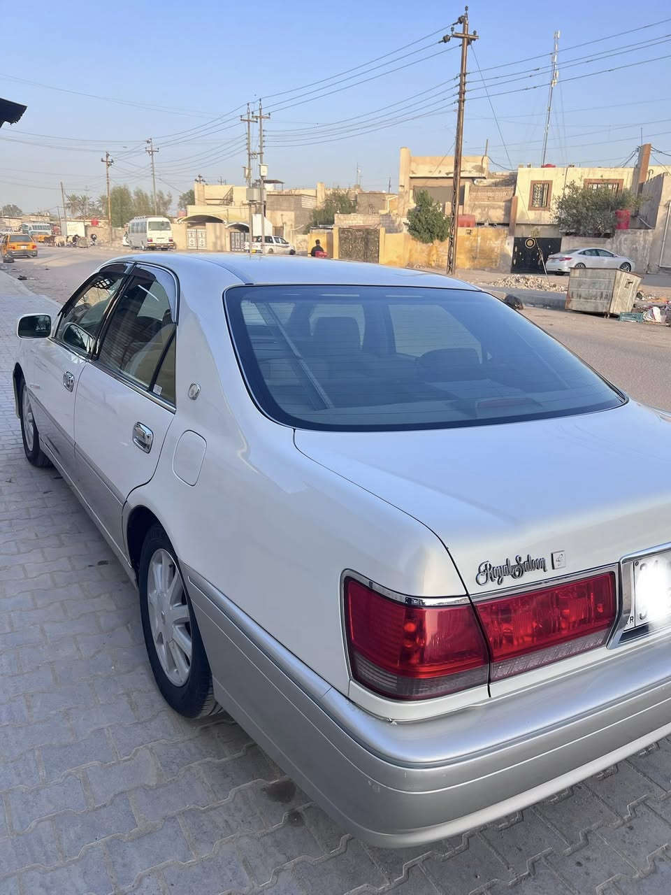 سيارة جنون ادوات مكفولة من الكص محمرك D4 صغير دكمتين بردة خلفية كرستال اصل خير من الله السيارة سعرها ب 78 مكانها بالبصرة 
الاستفسار ع الرقم ***********
