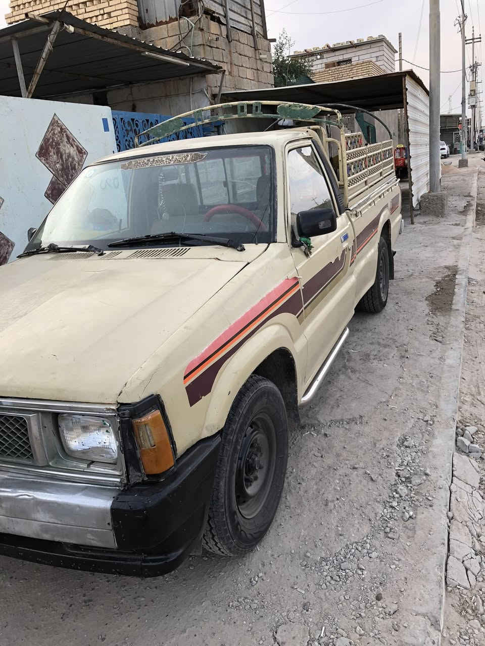 سلام عليكم بيكم مازده 92 مكينه وكير ونجي سياره معمره السعر 42 وبيهه مجال سنويه 27 صاعده هزه وكامله للاستفسار***********
