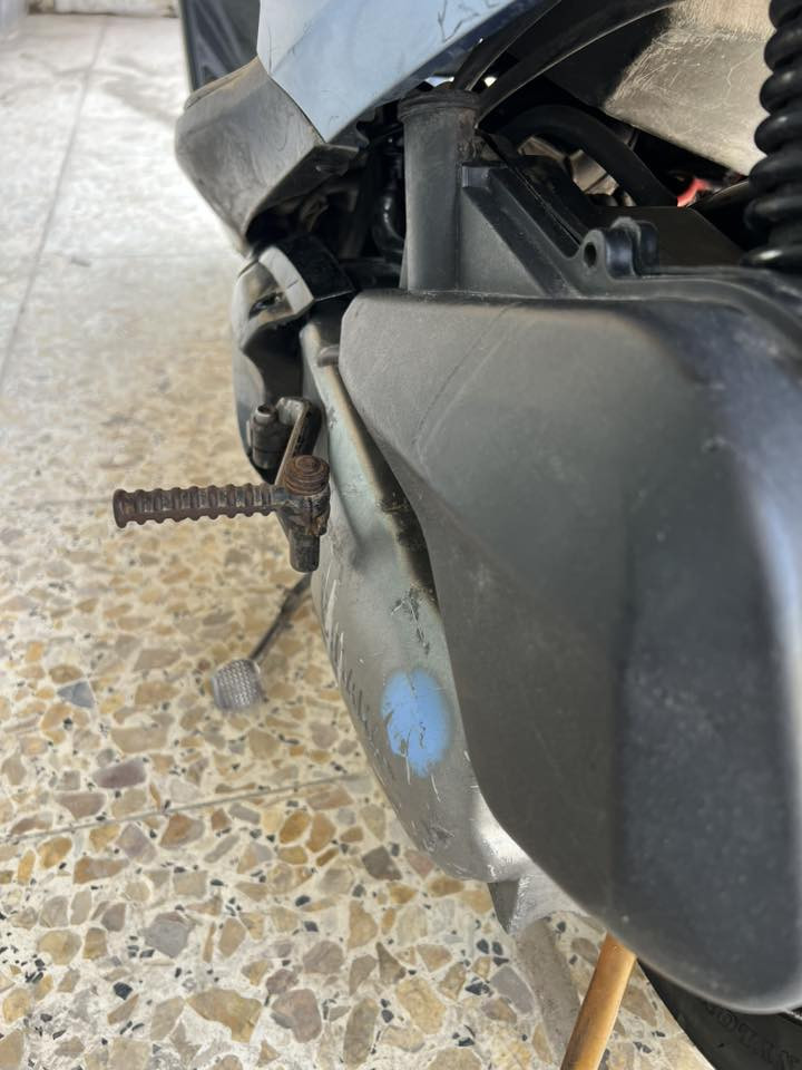 السلام عليكم دراجه بريز مفوله مال جنايه بلادين من كلشي وكلهه ختم واحد من فوك ليجوه حته الجنطه بيهه ختم وشباج المكينه وغيرها كلشي كدام عينك موضح وبيهه تجوه بلاد من الرمبه ومري الاصليات ملاتهه عارضهه ب ٦٥٠وبيهه مجال التواصل واتساب او اتصال ***********
