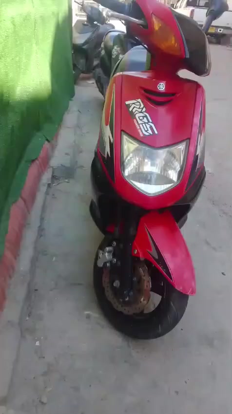 السلام عليكم دراجته سكنس للبيع شغاله سلف  هندر قيم وخذ ببيرضي الله
اشاير شغاله 
لايت زنون
باتري جديد 
هندر شغال 
كابريتر جديده 
بريك شغال 
 مكاني رحمانيه الجعيفر ***********
