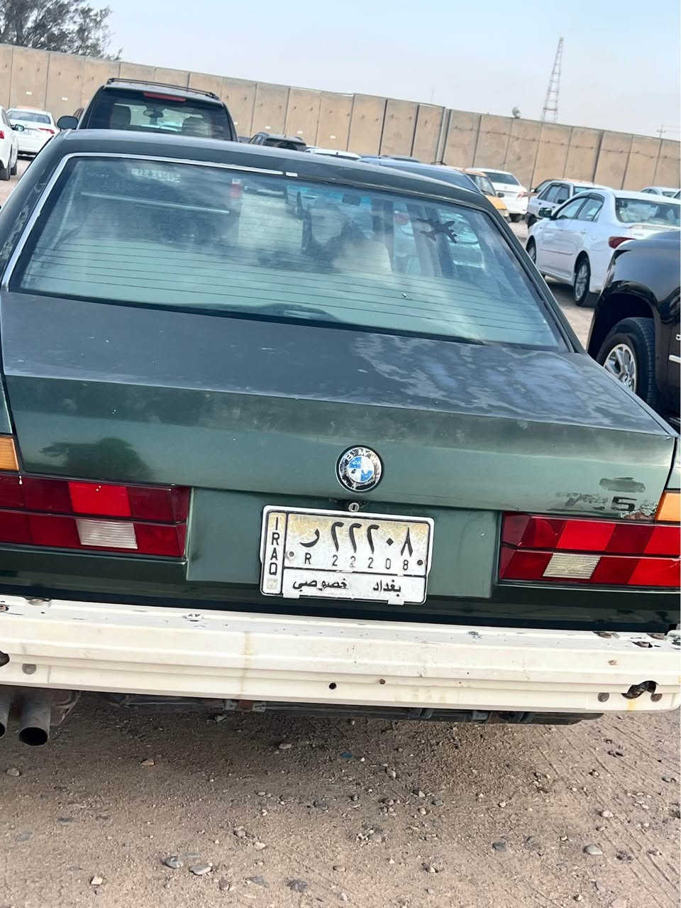 بي ام دبليو موديل 1989 حجم 730 مكينة و كير بلاد مفتوح 6 سلندر حدادية 80‎%‎ تبريد عاطل جواها تخم تاير مكفولة من النقل و الكص و الضربة و العيب الشرعي و الغرامات و الاصوليات سيارة باسمي شخصيا رقم بغداد الماني سنوية لل29 تحويل ثاني يوم 
نواقصها فقط بيها الكير النمرة الاخيرة مرات تعلك فقط هذا الخلل فقط 
السعر 30 و بيها مجال 
رقمي ***********
مكاني بصرة زبير الزبير, البصرة
