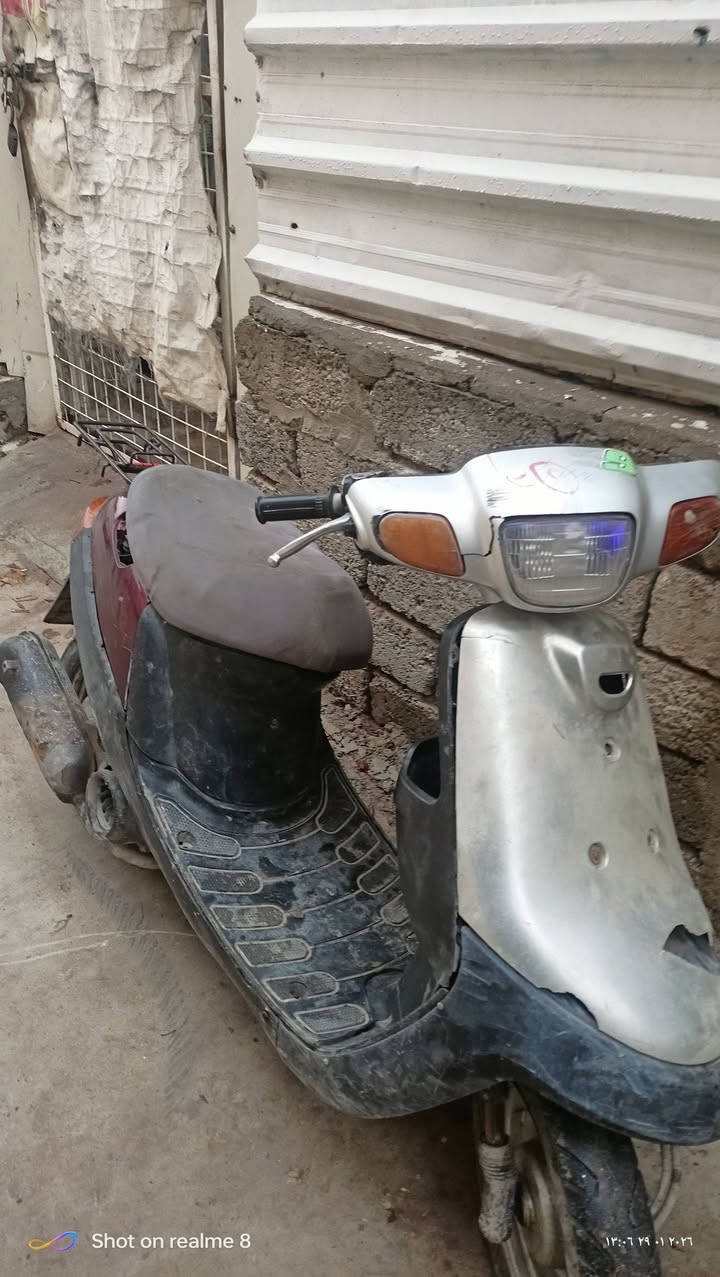 ماطور بوتين شاصي ما مكسور السعر 125 وبيها مجال***********
