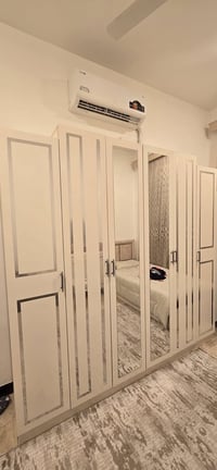 مرحبا كنتور للبيع جديد مابي اي ضرر  عرض ٢٢٠سم ارتفاع ٢١٥سم عمق ٥٠ سم م...