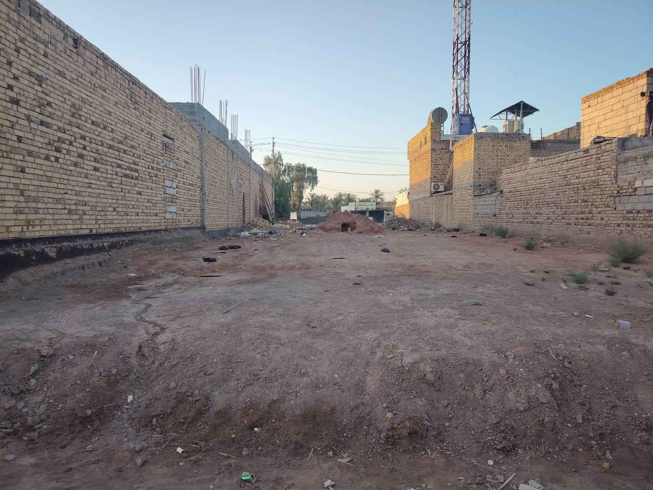 عرصه للبيع المساحة 250 متر طابو صرف مقابيل كوفي المشتل عرصه جاهزه للبناء مدفونه سبيس
مداور ثاني يوم
الاتصال على الرقم ***********
