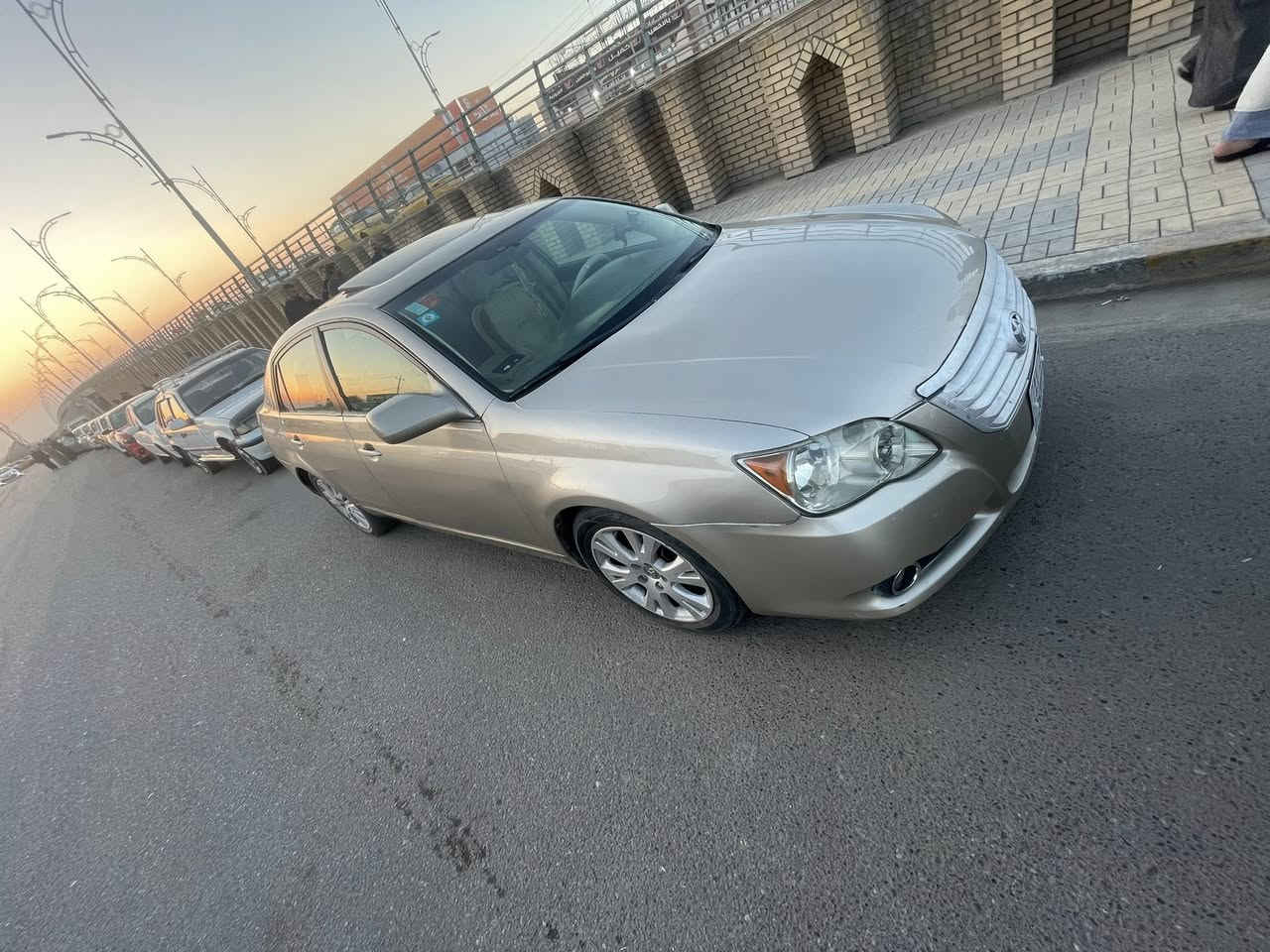 افيلون 2008 وارد أمريكي 
فول عدى البصمه 
كير محرك مكفولات تبريد 
مصبوغه عام حادثها الصندوگ 
رقم بغداد الجديد بأسمي هزه سنويه جديد 
مكاني بغداد ابو غريب 
***********💙
السعر85 وبي مجال
