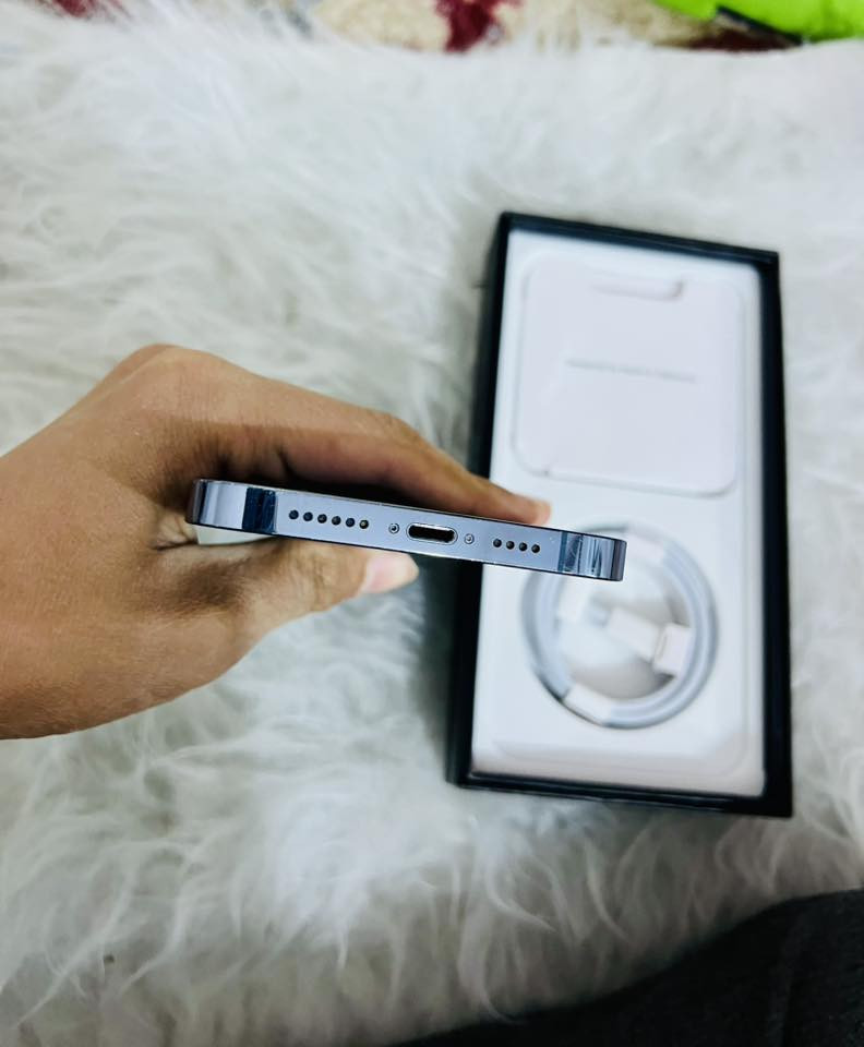 سلام عليكم أيفون 13 برو ماكس ‏عربي شرق أوسط باللون المميز البحري ذاكرة 256 بطارية 93 بلادية غير محفزه عربي شرق أوسط الجهاز كله بلادي بحالة الوكالة شرط الفحص وين ما يعجبك كفالة عامة وتر بروف نظافة 100% 100 شخط واحد ما به جهاز أخذ جديد معنى كلمة عربي شرق وسط ملحقات المكان الناصرية المركز قرب من منطقة شموخ
***********
