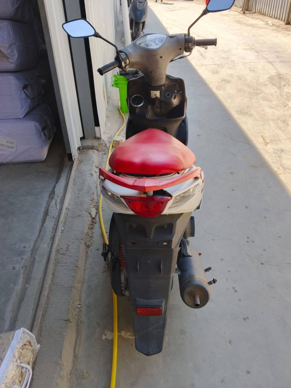 سلام عليكم ماكس مضلع دراجه مال رمبه مصالها 4اشهر دراجه مكفوله كفاله عامه من مكينه وكفرات ختم واحد دراجه ملاح ودراجه خير من الله  كلها بلاديه سعرها 600بيها مجال قليل مكاني الشعب ***********
