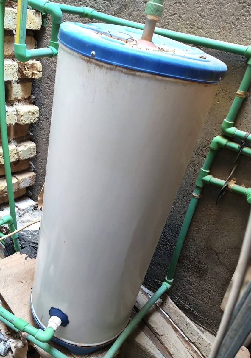 سخان ١٢٠ لتر جديد ونظيف كلش
وهيتر فول
المكان /الرميثة
***********
