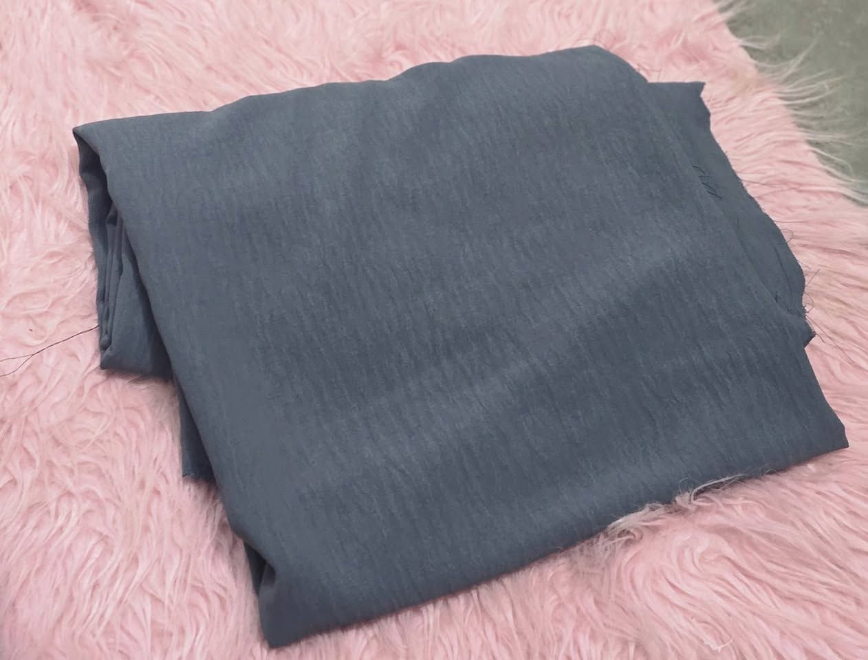 قماش ائيروبين +ستن فساتين 
سعرالقطعه 4000/5000


**إذا كنت صاحب هذا الإعلان وتريد حذفه لأي سبب، رجاءا أرسل رسالة إلى الدعم الفني**