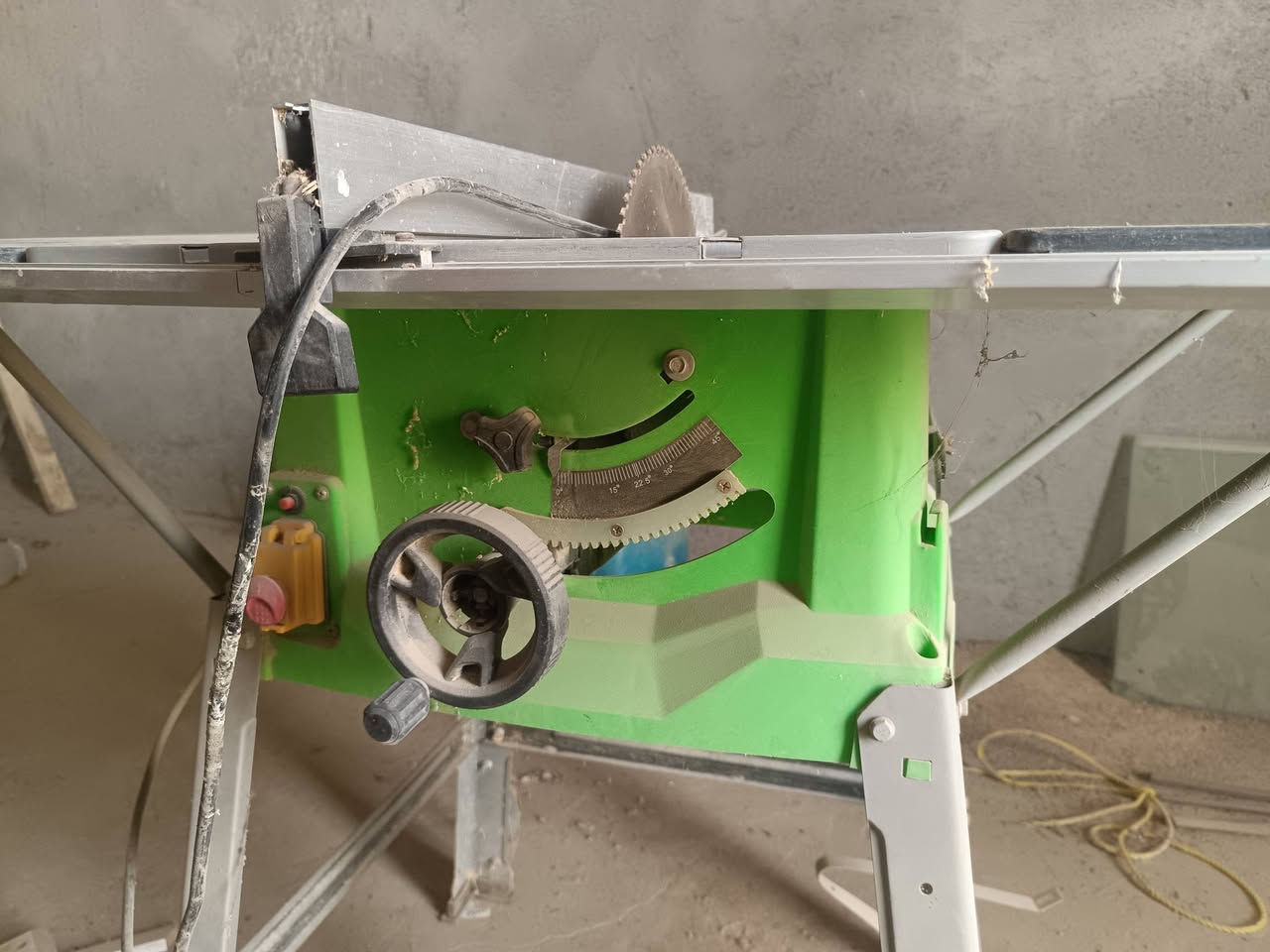 كربلاء 
السلام عليكم مجموعه عدد للبيع ***********
