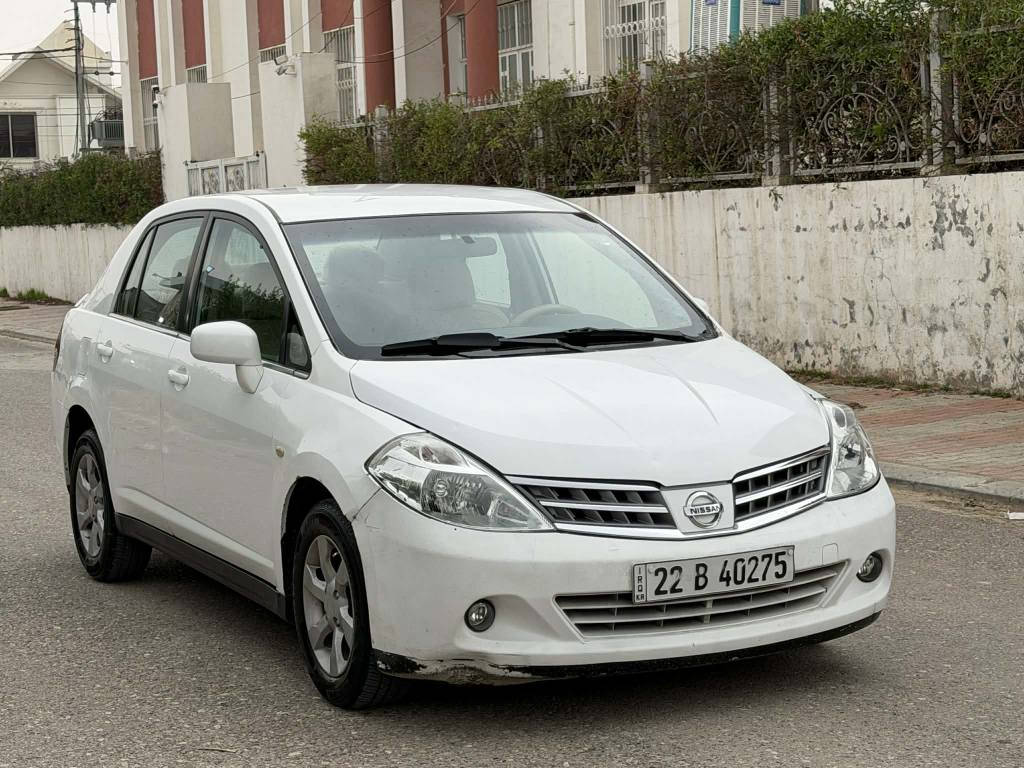 *********** نیسان تیدا مودیل 2010 گێڕ توماتیک ناو زەرد چوارجام کارەبا شاشە ئایپات 3 پارچەی بویاغە جەمپێکی پێشی هەیە ڕەقەم و سەنەوی نوێیە سعری 77 وەرەقە و مەجال شوێن هەولێر بنەسلاوە *********** أربيل, العراق
