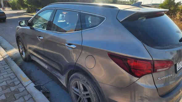 سنتافيا 2018 سبورت
هزه جديده سنويه جديده محرك 2400 GDI
 •3 أوضاع قيادة
 •تدفئة كشنات
 •كشن سائق كهرباء
 • تبريد منفصل للأمام
 •دكتات تبريد للخلف
 •بصمة أبواب
 •بصمة تشغيل
 •شاشة كبيرة
 •اندرويد اوتو
 •ابل كار بلاي
 •تحديد مسار (متوقف)
 •كروز سرعة
 •تحكم ستيرن جهتين
 •حادث جاملغ الايمن الامامي والخلفي ومبدل بنيد
  •هزتها تنتهي بشهر الواحد 
  •سنويه جديدة تنتهي ب2029
 •تحتاج صدر للسيارة فقط
 •سعرها 140 وبيها مجال
التواصل *********** اكو واتساب أو رقم
