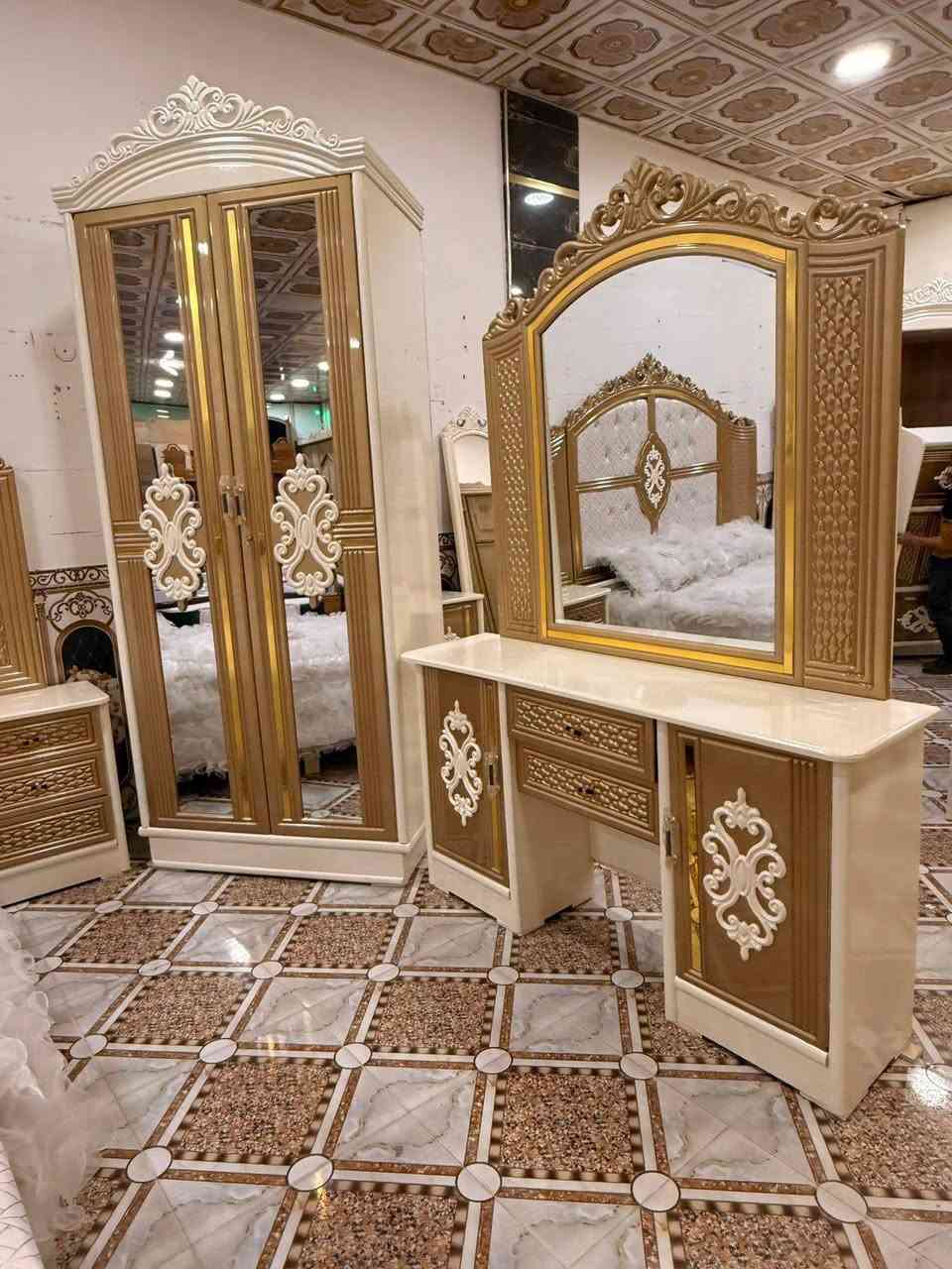 يعلن معمل ومعرض الجشعمي
بمناسبة اقتراب عيد الفطر المبارك 🌙
عرض خاص لمدة 7 ايام 💥
الكميه محدوده 💯💯
غرفة نوم صاج عراقي 
صبغ حراري درجه اولى 🤍
السعر مليون و750 🗯️
عنوانه الرمادي التأميم😜
للاستفسار *********** 📞
