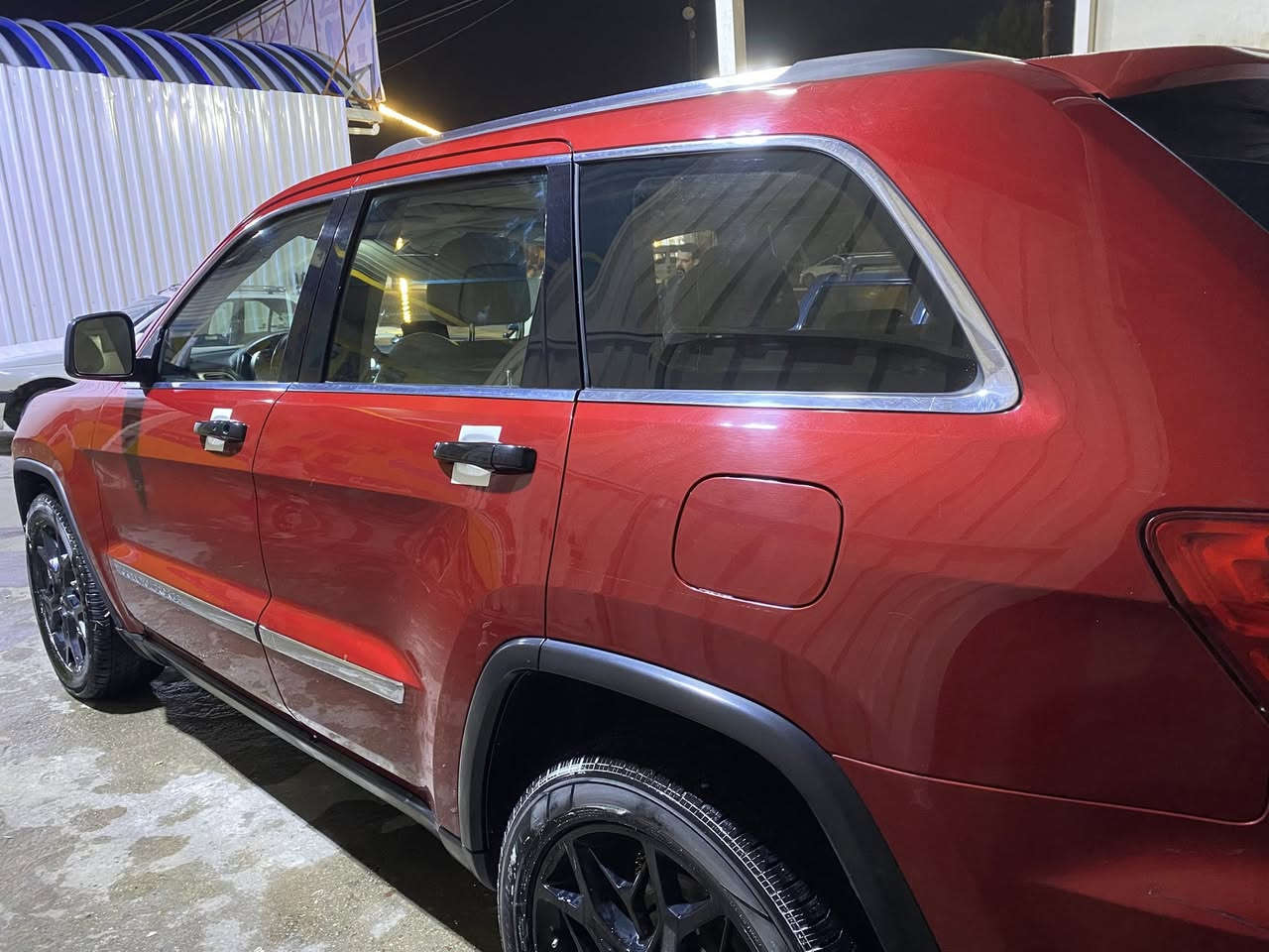 سلام عليكم جيب لاريدو 2011.        مكينه هيمي بيها بخار      صبخ جاملغ وباب مبدله بلادي جهت العبري
واي تفاصيل خاص سعر 110
***********
