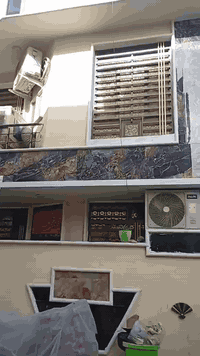 🏠 تفاصيل الدار:

طرمة

استقبال

مطبخ

حمّام

🛏️ غرفة نوم في الطابق الأرضي

🛏️ غرفتي نوم في الطابق الثاني

🌤️ بلكونة

👨‍👩‍👦 الدار مؤجرة حالياً (ساكن بيها أبو المالك)

💰 السعر: 145 مليون

🔁 قابل للتفاوض

📲 للتواصل واتساب فقط:

***********
