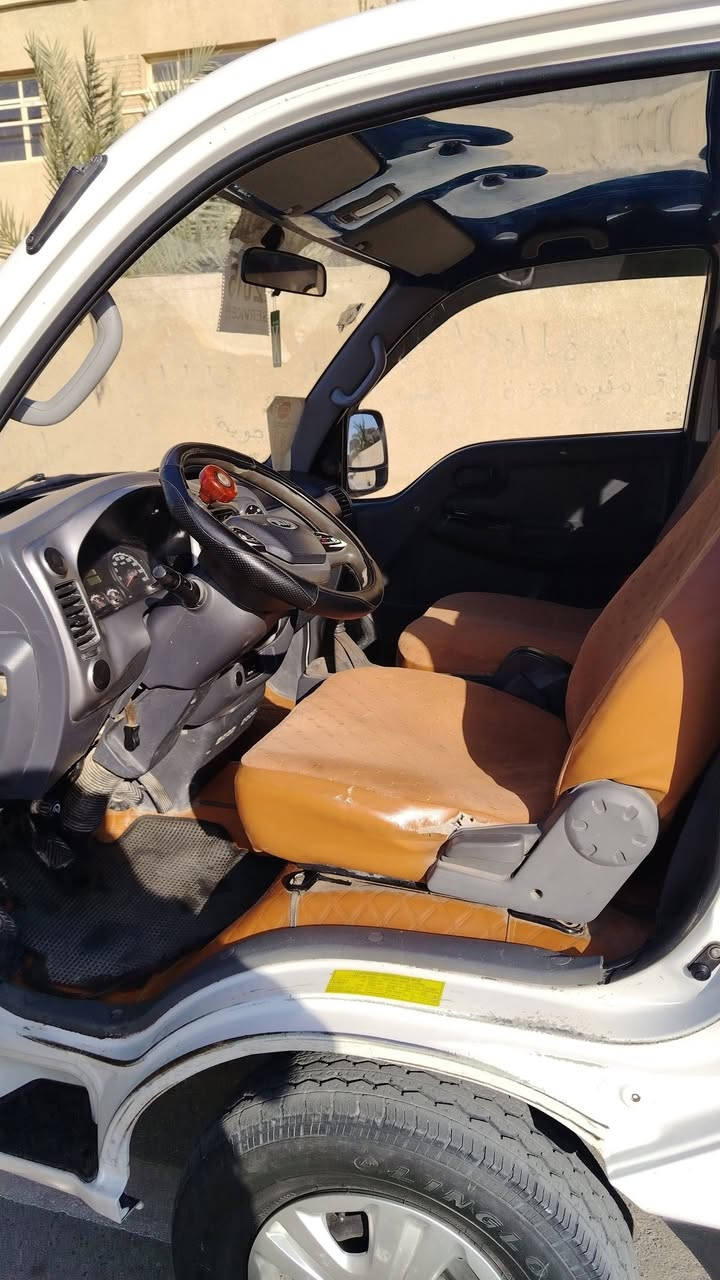 يالله السلام عليكم كيا موديل 15رقم بابل انكليزي سياره مكفوله من صبغ وضربه محرك مامفتوح لاصرف والبخاروكير راكسل و صدر جديد تحم تاير سياره هزه جديده مجدده سنويه لل 29مشروع وطني معروضه 103وبيهئ مجال بسيط شراي يتصل ***********
