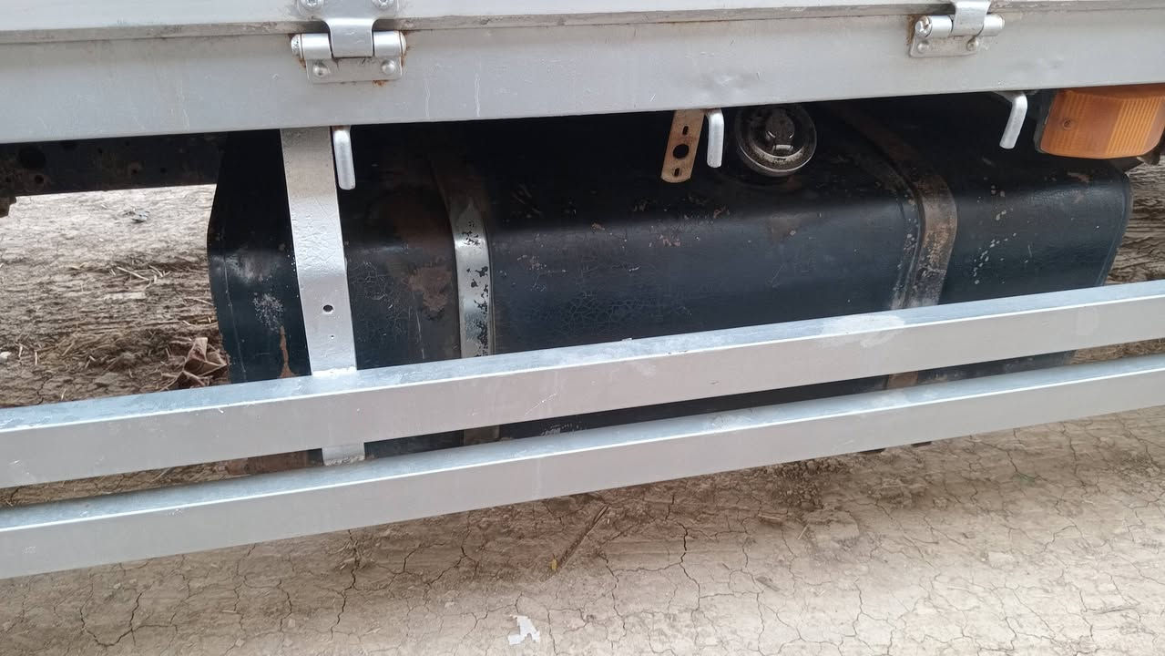 سلام عليكم لبيع  تانكي هينو ***********
