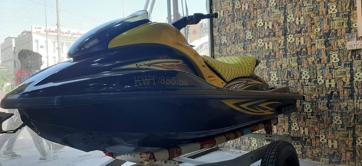 سلام عليكم دراجه ياماها محرك 3 بستم بالكارتون
تورباين بخاخ موديل 2008 
للبيع السعر خاص 
***********
