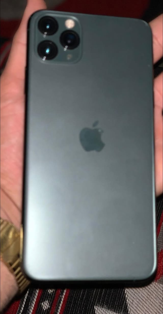 للبيع جهاز
11برو ماكس 
مبدل بطاريه وسماعه فقط وشرط اصليي 

شحن فول 🔋١٠٠ 
فيس ايدي ما يشتغل 

السعر  275  وبي مجال 
متواجد خاص


**إذا كنت صاحب هذا الإعلان وتريد حذفه لأي سبب، رجاءا أرسل رسالة إلى الدعم الفني**