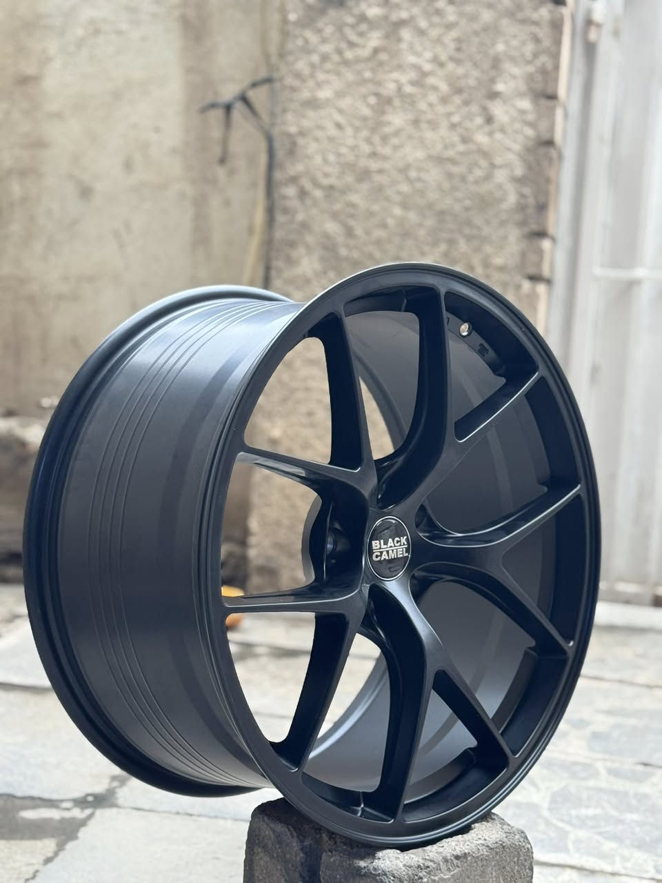 السلام عليكم 
تخم ويل حجم 19 توسايز 
FlowForm 

يرهم بي ام حديث مارسدس اودي 
جديد غير مستخدم

مكاني بغداد شارع فلسطين
عدي توصيل لكل المحافظات
***********
***********
