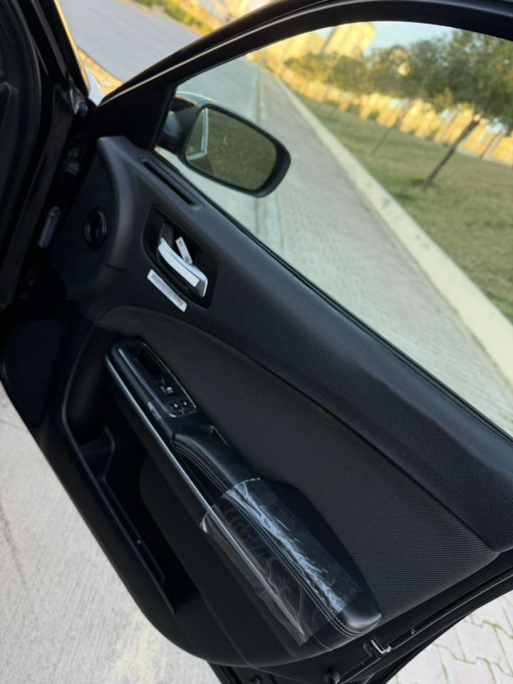 #بسم_آلُلُہ_آلُرٍحٍمآن_آلُرٍحٍيَم_#
#دوج_جارجر_فىهSXT_🪬

#حجم_3600__V __6__ #كلين_تاتل
#بيها_جاملغ_خلفي_كلير_فقط
#كفالة_عامة_صبغ_بارد_تعديل_حالوب_تبدل_بشرط

#كير_مكينه_حدادية__كهرباىيات_كلها_بشرط
#جديدة_كلش_سيارة_نظافة  100‎%‎1000

‏
#سعرها_220$ #وبيها_مجال__موديل2018
#بصمتين_موجوادات_غراض_شركة_كلها_موجوده

#موقع_السيارة_بسلمانية📍
#الموصفات_
بصمة •تشغيل عن بعد •لد امامي •سستم صوت •
تدفى كشنات •صاجات بلاك •تحكم ستيرن •مانع انزلاق •
•مريات كهرباىية +مريات اتو قلابة •منفذ 220•ثلاجة •
ويل بلاك حجم رياضي •دشبول ليزري • مريايه عاكسه
•لايت كهربائية •لايت زنون عالي ناصي بلوجكتر LEd •
•تبريد منفصل شاشة نظام قيادة•شاشة جبيره 

الاستفسار ⬇️
#الاتصال__***********__***********
#حجي_وليد_الجنابي
