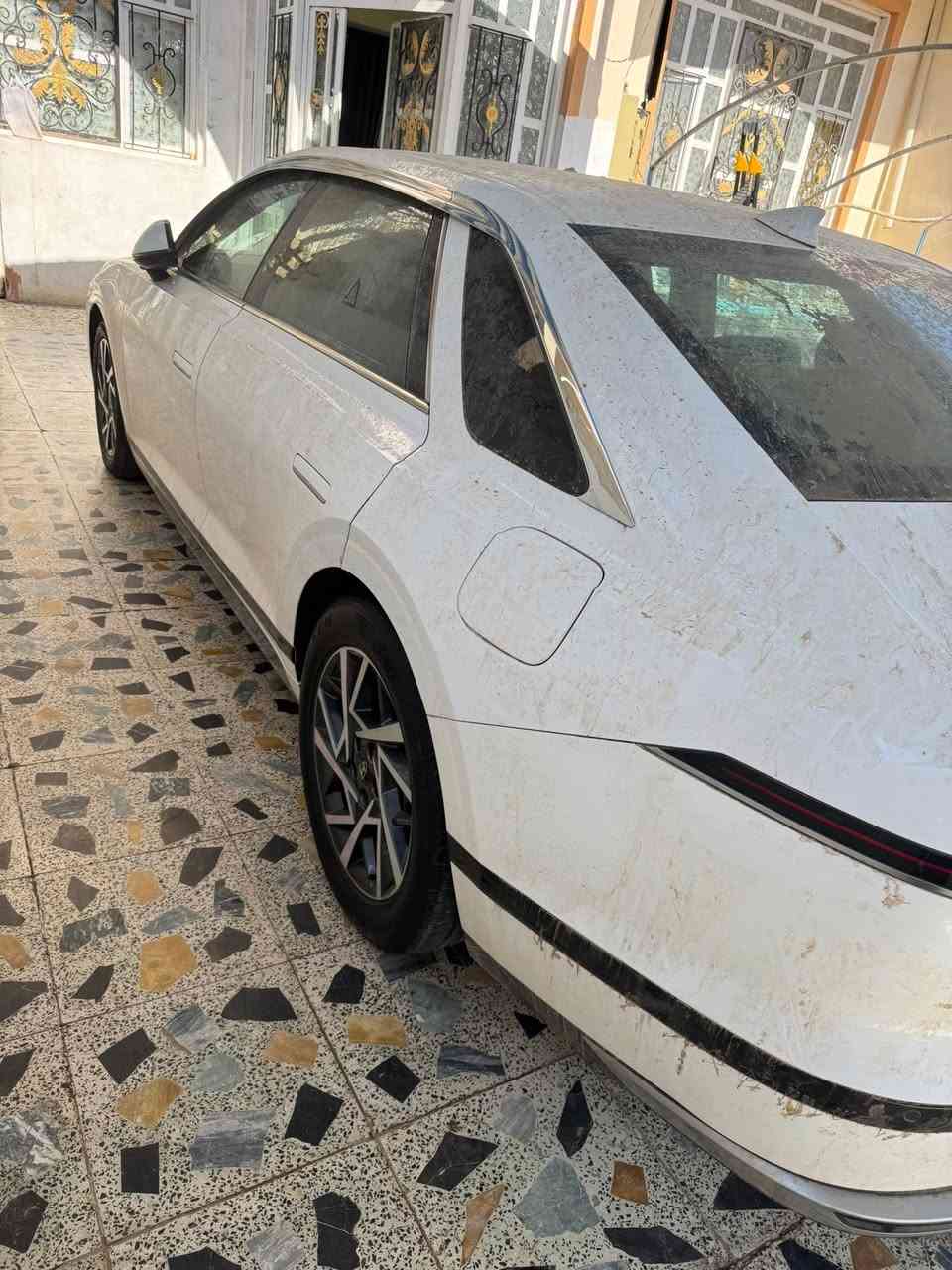 السلام عليكم ازيرا للبيع موديل 2023 السياره كلين بدون حادث سياره جديده فول مواصفات عده الفتحه 
مكاني بغداد ***********
