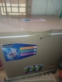 مجمده جديده السعر 325 07508650399