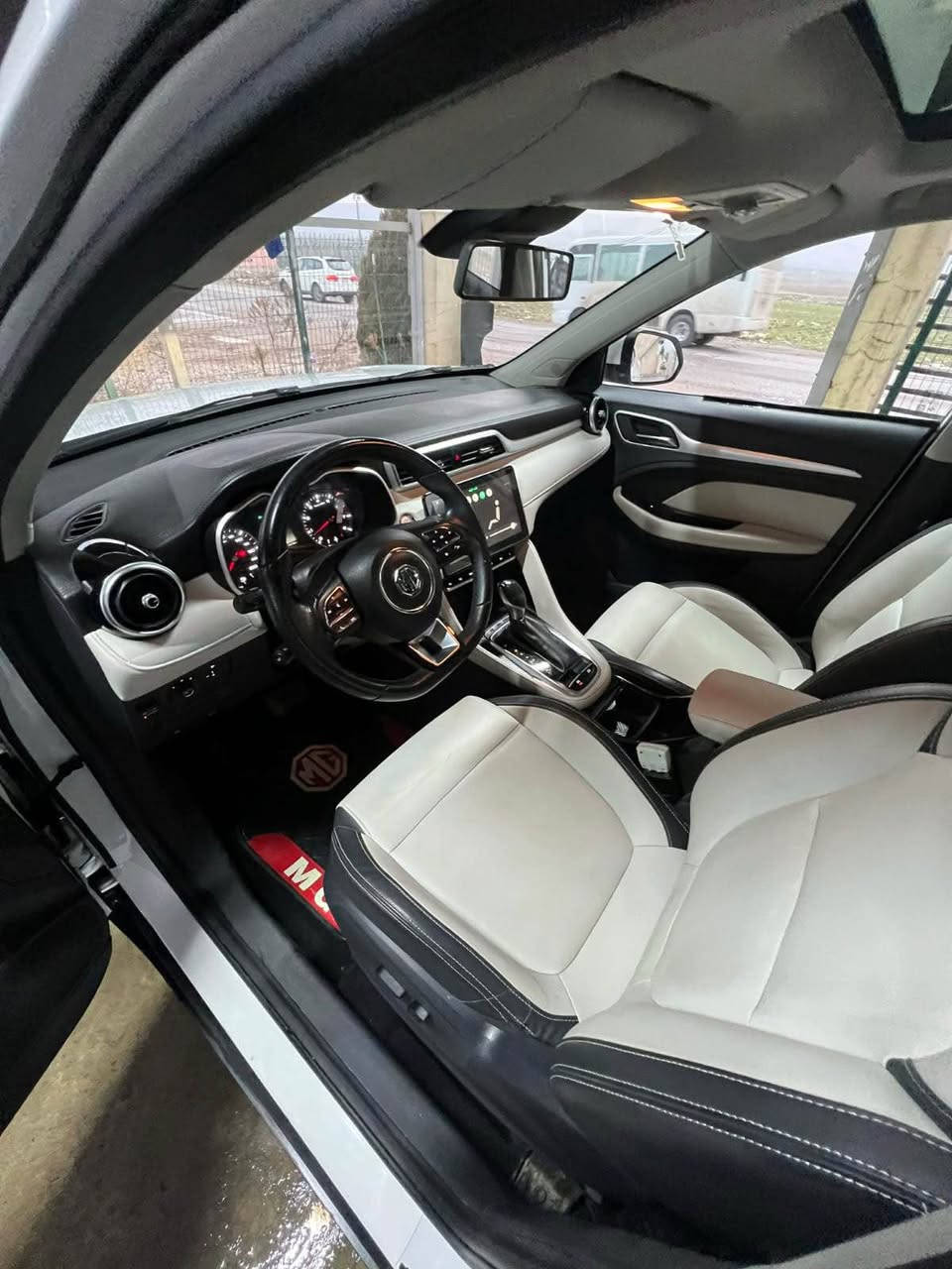 mg zs 2023
 دووپارچە سبوغی هەیە
 هەردوو دەرگای  لای سەکن
 تەزرەی هەیە هه موو شتيكى به شه رت گير و مه كينه و كاره بايات 
نرخى ١٢٥ وه ره قه 
ژ.م :  *********** أربيل, العراق
