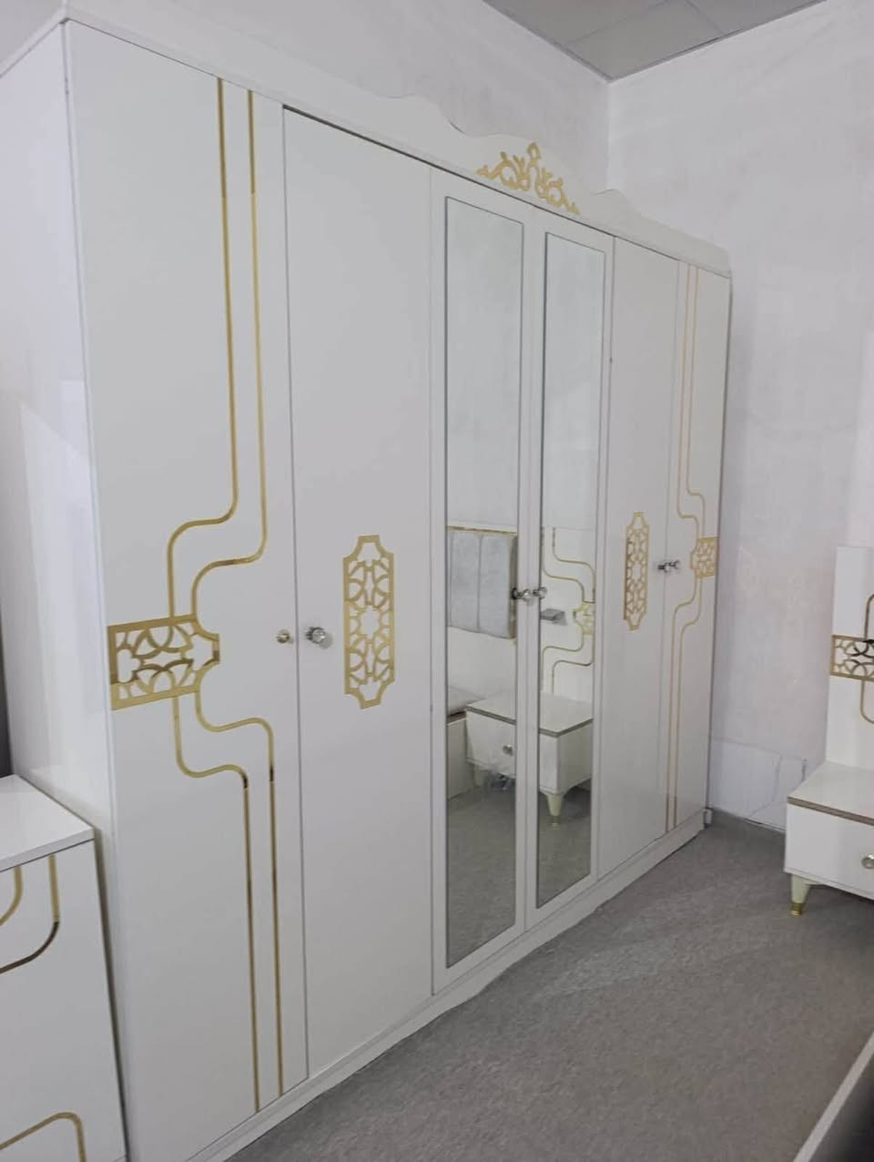 غرفة تركي اخو الجديد ٦ قطع الكلك طريق اربيل يوجد توصيل


**إذا كنت صاحب هذا الإعلان وتريد حذفه لأي سبب، رجاءا أرسل رسالة إلى الدعم الفني**