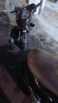 السلام عليكم ماكس قجمة2010 دراجة كامل مكمل كهربائيت كلها شغالة رايدهةب350وبيها مجال رقم***********
